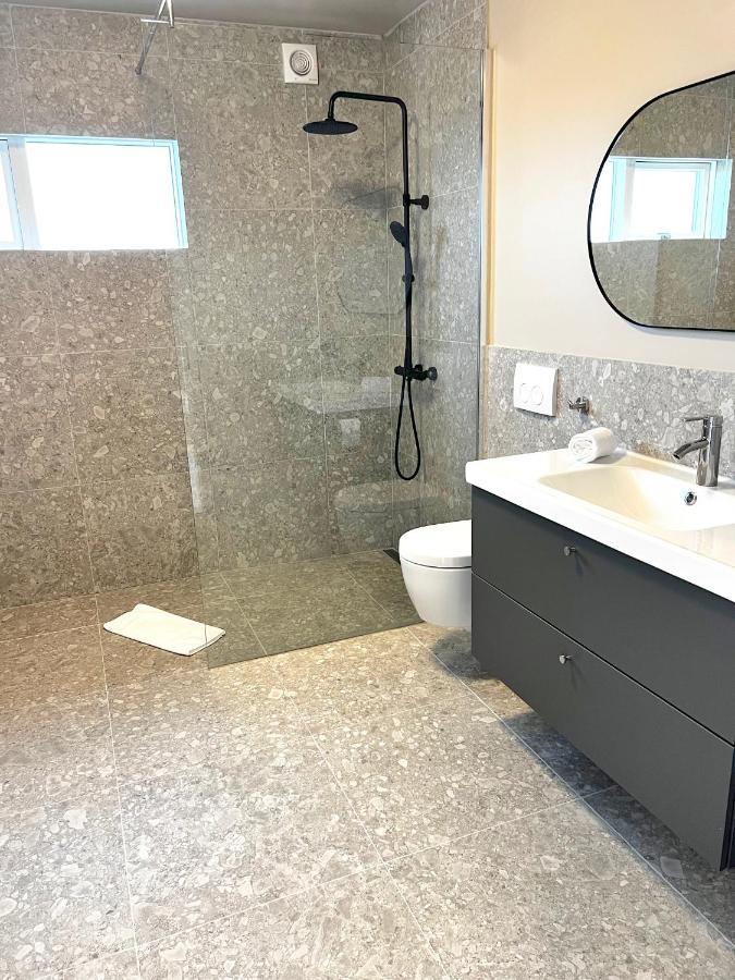 Apartment In Höfn Екстериор снимка